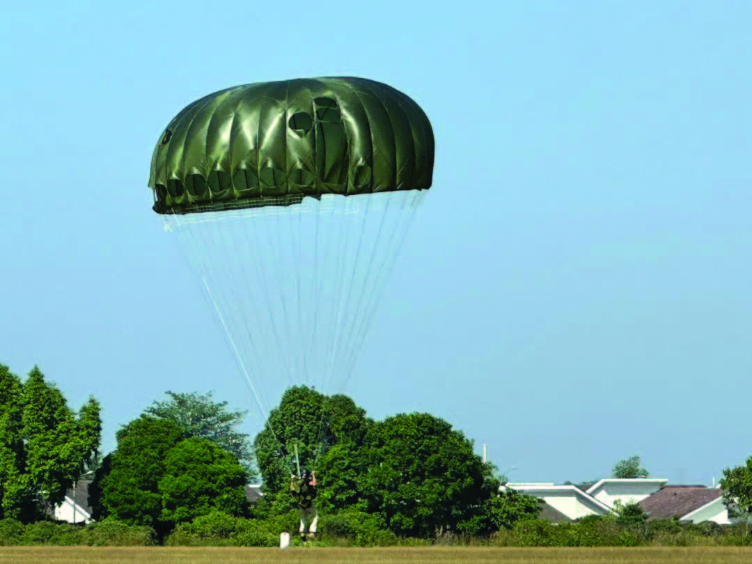 parachute-static (11)